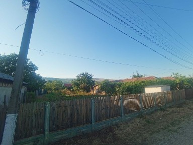 Vand loc de casa, intravilan, in comuna Pietroasele!