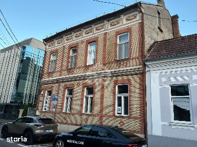 Apartament Ultracentral 3 camere 106 mp