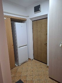 Garsoniera confort 1, compartimentata in 2 camere, in apropriere de RATB (troleibuz 93-1 min. pe jos), metrou Valea Ialomitei-10 min pe jos)