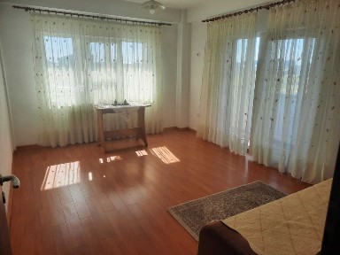 Inchiriez ap 2 cam Militari Residence