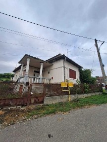 Casa de vanzare cu 4 camere