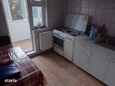 Proprietar Inchiriez apartament 3 camere Pitesti