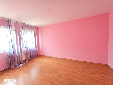 3 camere, str. Bogdan Dragoș, zona Poliției, etaj intermediar, 2 băi