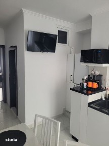 Vand apartament renovat in zona centru