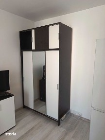 Inchiriez apartament in zona Dovali. Informati la tel