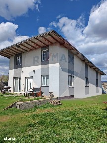 Casă / Vilă cu 4 camere de vânzare in Bod, Brasov