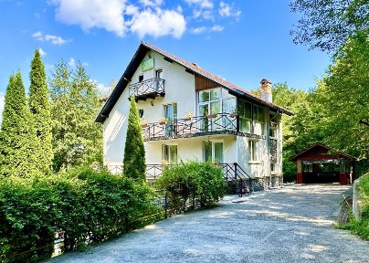 Vila de Vanzare/ Pensiune/ Casa de Vacanta/ Afacere la Cheie