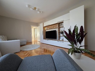 Apartament 2 camere de închiriat - zona Olteniei, renovat și complet utilat