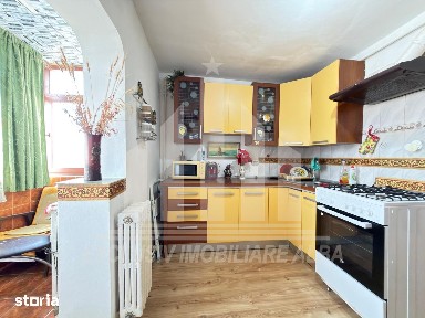 Apartament 3 camere decomandate | 2 bai | 69 mp | Cetate - Mercur
