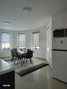 Casa 4 dormitoare, birou, bucatarie, 2 bai, living, terase, Apahida-Ca
