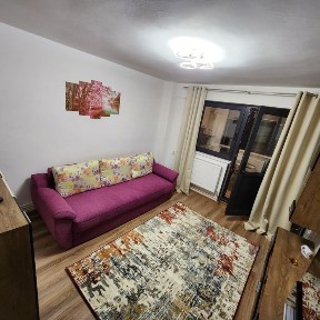 Inchiriez garsoniera in Hipodrom, etaj 1 cu lift, capatul lui 2