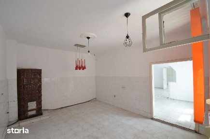 Inchriez spatiu pentru birouri depozit atelier etc 160 mp