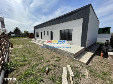Crevedia Str Uzinei Casa 3 camere 2 bai SU 52 mp Teren 220 MP