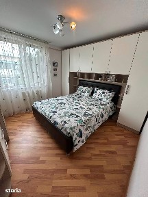 De inchiriat apartament cu 3 camere, 2 bai, balcon,situat ultracentral