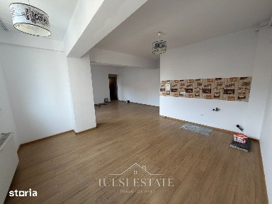 Apartament 3 camere etaj 1 Loc Parcare Inclus zona 9 Mai