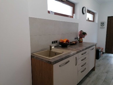 Inchiriere apartament casa zona centrala Alba Iulia,Petru Dobra.