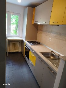 Apartament 3 camere, decomandat, P-ta Flora