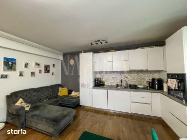 Apartament 3 camere de vanzare in Floresti