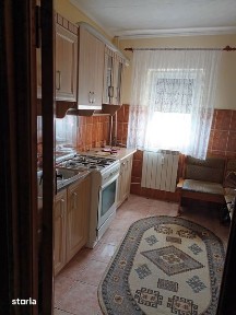 Vand apartament decomandat