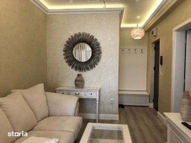 Persoana fizica inchiriez apartament cu 2 camere Palas ultracentral