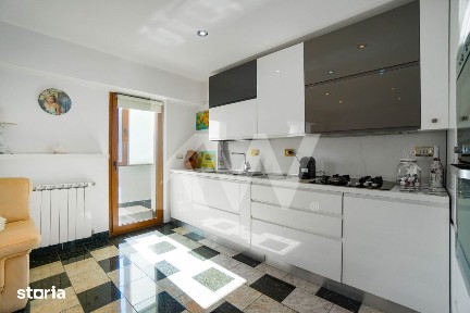 Apartament generos cu 3 camere, la intrarea in Racadau