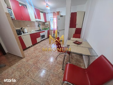 Apartament cu 3 camere de inchiriat