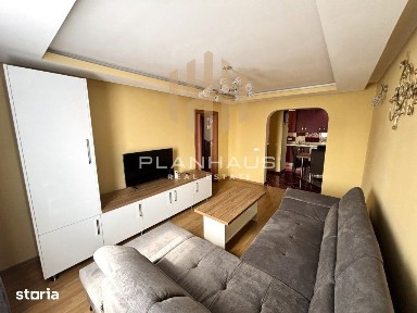 Apartament 4 camere - Bld. Bucuresti, zona Semiluna