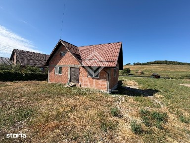 CASĂ DE VÂNZARE - STR. TÂRPIULUI, BISTRIȚA