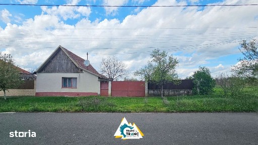 Casa cu 2 camere in stil traditional, in Iratosu