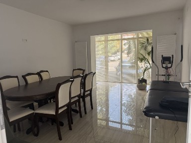 Vand apartament 3 camere
