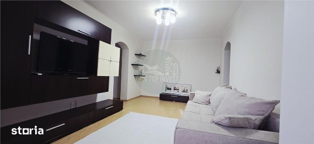 Apartament modern 3 camere zona Centrala