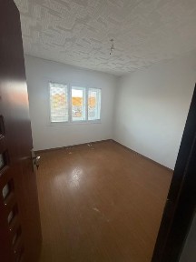 Închiriez apartament Ștei cu 3 camere