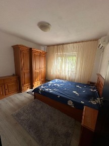 Inchiriez apartament 3 camere in Oradea