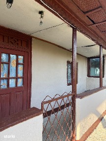 Casă cu teren generos 1029mp la o oră de București