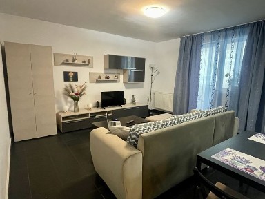 Inchiriez apartament pe termen scurt