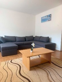 Închiriere Garsonieră Decomandată - Zonă Răcădău (Bld. Muncii) | Vedere spre Tâmpa