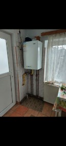 Ultracentral!Casă și 720 mp.teren,vecin cu Piața Centrală.