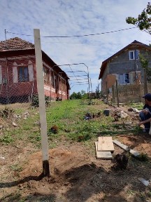 Ternen cu casa la 23km Badosi