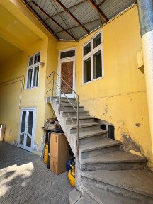 Casa zona centrala cu spatiul comercial