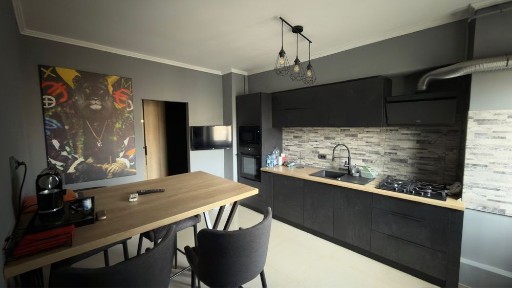 Vand apartament complet renovat, zona Guliver !