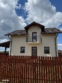 Vand casa unifamiliara P+M 120 mp Reghin, spre Ideci