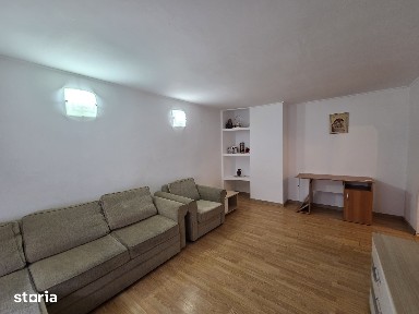 Apartament 4 camere decomandat mobilat utilat ultracentral Adjud