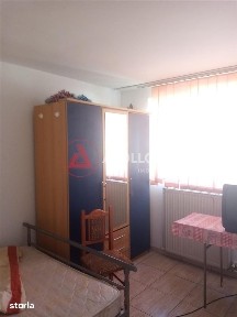Apartament, 3 camere decomandat, Bacau, zona Orizont