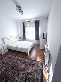 Garsonieră centrală de închiriat