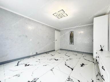 Apartament cu 2 camere, renovat, la etajul 1, în cartierul I.C. Frimu.