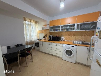 Apartament 2 camere, 60 mp, zona Hurmuzachi