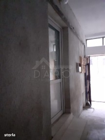 De vanzare imobil 62 mp-casa cu curte comuna -pret negociabil