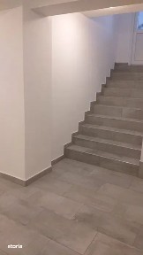 Închiriez clădire/spatiu comercial 4 etaje / Balea