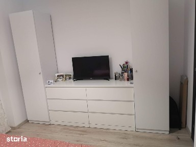 Închiriez apartament 2 camere - zona LaStrada.
