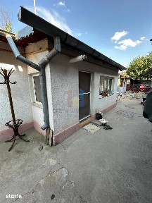 Casa 3 cam teren 239mp 82mp utili Islaz - Plantelor